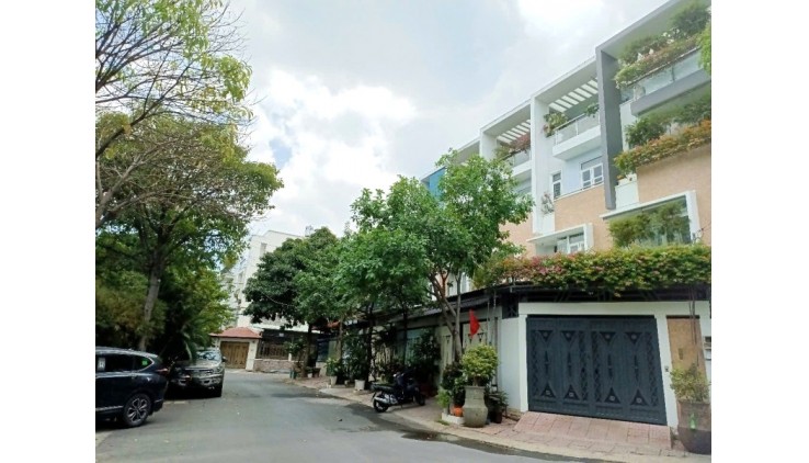 Bán nhà Hẻm Xe Hơi KDC Cao Cấp 5 Tầng 77m2_4x19m Gần Tô Ngọc Vân Tam Bình Thủ Đức Chỉ 7,4 tỷ
